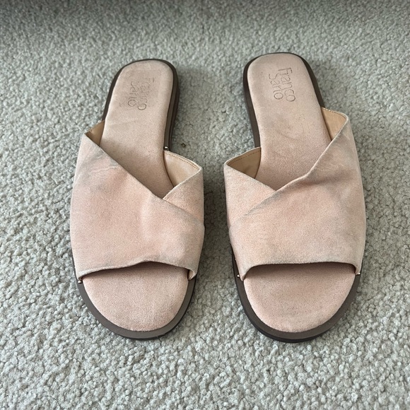 Sandals - Picture 1 of 1